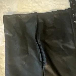 Abercrombie & Fitch Faux Leather Pants Size XL thumbnail 10