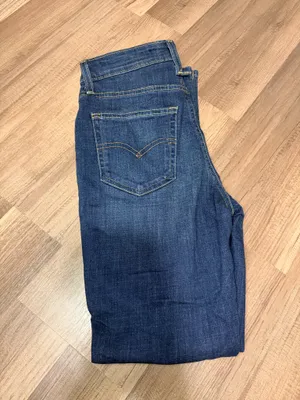 721 High-Rise Levi’s Skinny Jeans thumbnail 3