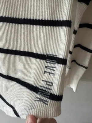 PINK‎ Victoria’s Secret Black and White Waffle Thermal Knit Long Sleeve thumbnail 4