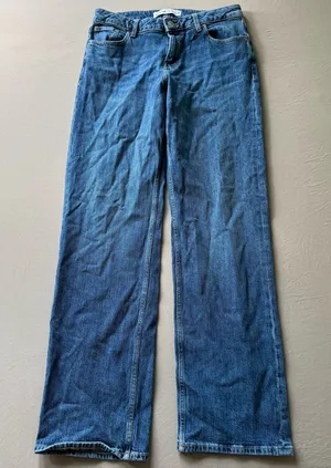Primark Classic Straight Leg Jeans thumbnail 1