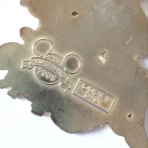 Vintage Disney Keychain 2008 Mickey Minnie Goofy Donald & Pluto Friends thumbnail 4