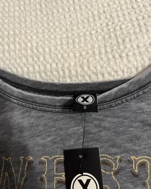 Graphic Tee   thumbnail 2