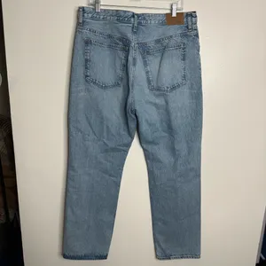NWOT Madewell The '90s‎ Straight Jean Mercer Wash Size 32 Minimalist Soft Girl thumbnail 6