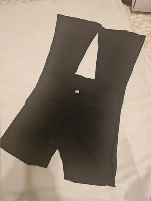 Lululemon Flare thumbnail 1