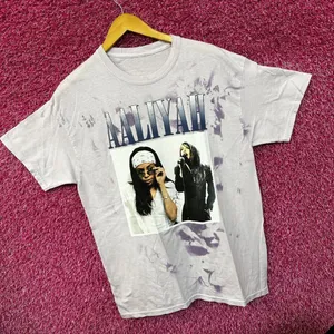 Aaliyah Queen of RNB Purple Tie Dye Tshirt size Large thumbnail 3