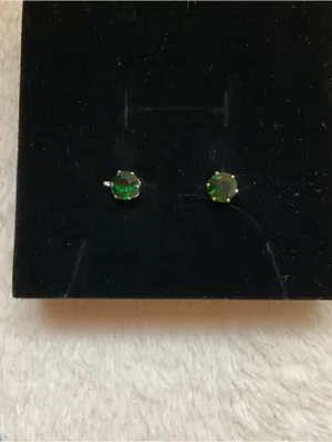 Emerald Green Crystal Stud Earrings - Women Jewelry thumbnail 4