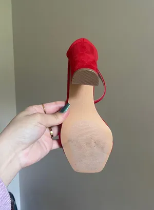 Red High Heels thumbnail 5