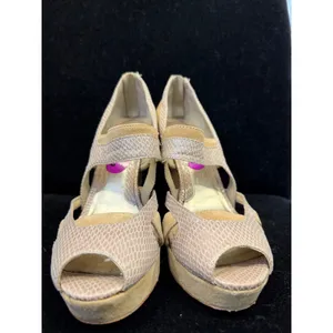 White House Black Market Snakeskin Suede Platform Peep Toe Heels Tan‎ Size 8.5 thumbnail 4