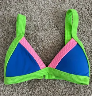 One one swim top thumbnail 1