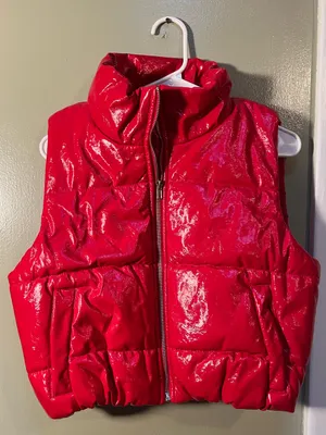 Ambiance Outerwear Women’s Size Large Puffer Vest Patent Bright Red Polyurethane thumbnail 2