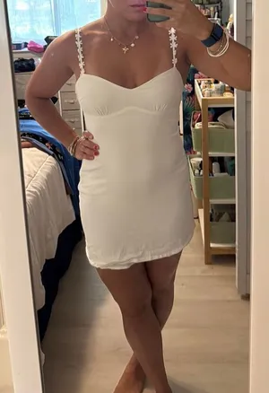 Beginning Boutique White mini Dress thumbnail 1