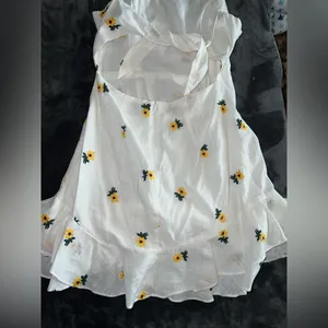 Princess Polly Chamberlain Sunflower Dress Size 4 thumbnail 9