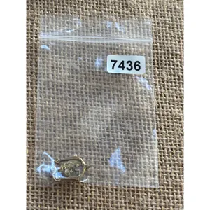 Vintage First Communion Souvenir Pin Jesus & Child Gold-Tone Metal Religious Bro thumbnail 6