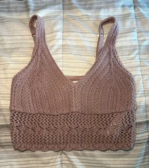 Hollister Crop Top thumbnail 1