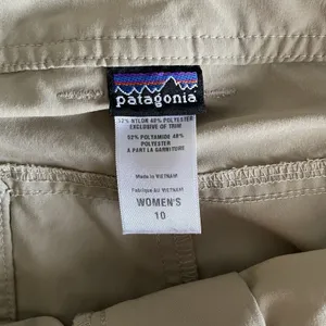 Patagonia Rock Craft Women's Pants Sz 10 Tan Roll Up‎ Climbing Trekking 40+UPF thumbnail 10