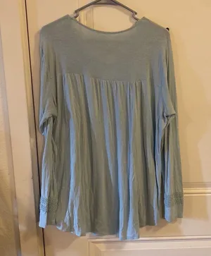 Maurice’s long sleeve criss/cross Shirt thumbnail 2
