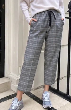 The Group by Babaton Aritzia Jimmy Pull On Flannel Pant Gray Plaid M thumbnail 1