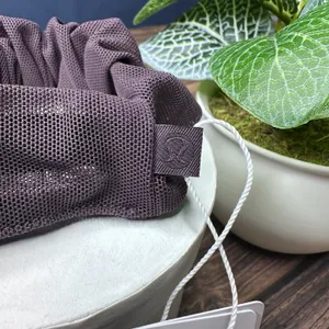 Lululemon Uplifting Scrunchie NWT ONE SIZE (BLCT) thumbnail 6