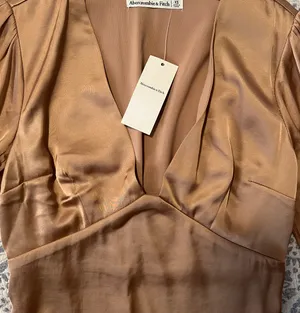 Abercrombie NWT Crop Top thumbnail 2