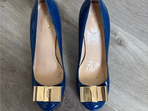 Kate Spade Karolina Blue Patent Leather Pumps with Gold Bow thumbnail 2