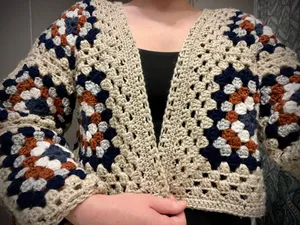 Handmade crochet cropped cardigan  thumbnail 8