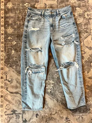 American Eagle Mom Straight Jeans thumbnail 1