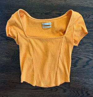 Urban Outfitters Top thumbnail 1