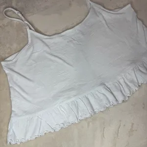American Eagle NWT White Cropped Relaxed Cami thumbnail 8