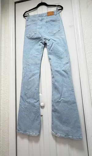 Zara High Waisted Flare Jeans Light Wash Size 6 EUR 38 thumbnail 11