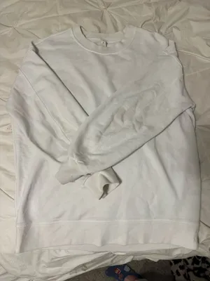 Lululemon Crewneck thumbnail 1