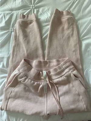 Lululemon Joggers thumbnail 1