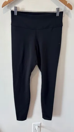 Nike Dri-Fit Black Athletic Leggings Cropped‎ Athleisure Women's Size M thumbnail 1