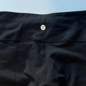 Lululemon Crop Black‎ Leggings - No Size Tag. thumbnail 3