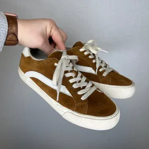 Madewell MWL Court Sneakers English Saddle Brown Suede Low Top Lace Up‎ Shoes thumbnail 1