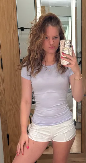 Lululemon Swiftly Tech Short Sleeve 2.0 thumbnail 1