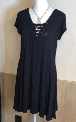 Boutique purchase from Nashville, TN. Lace up front. Flows, high low hem. thumbnail 1