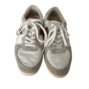 Tory‎ Burch Hank Court Sneakers Women Size 8.5 Brown Cream Lace Up Logo #S103-1 thumbnail 2