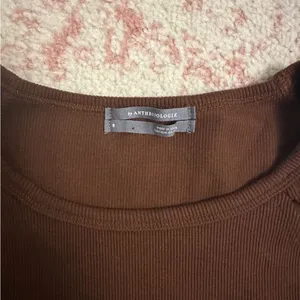 Anthropologie Brown Fall Ribbed Cut-out Long Sleeve Top thumbnail 3