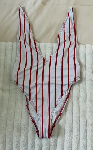 NWOT Dippin’ Daisy’s Red White Stripped Plunge One Piece Bathing Suit thumbnail 1