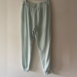 Victoria’s Secret Light Blue Glow‎ Waffle Henley Jogger Lounge Pants thumbnail 4