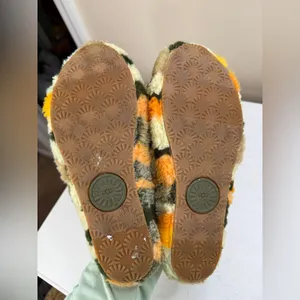 Ugg Fluff Yeah Slide Cali Collage Olive (camo) size 8 thumbnail 15