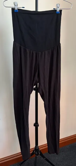 Motherhood Black High-Waist Maternity Leggings with Fold-Over Panel thumbnail 1