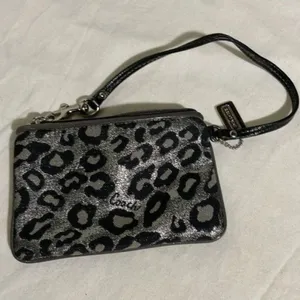 Coach Leopard Print Jacquard Wristlet Wallet Metallic Silver Black thumbnail 7