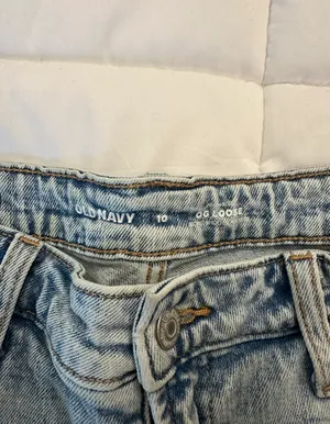 Old Navy Jeans thumbnail 5