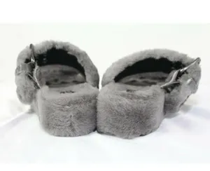 ladies UGG sandals size 7 clean thumbnail 8