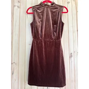 NWT Lulus Gorgeous Darling Brown Velvet Sleeveless Mock Neck Dress Party Sz S thumbnail 2