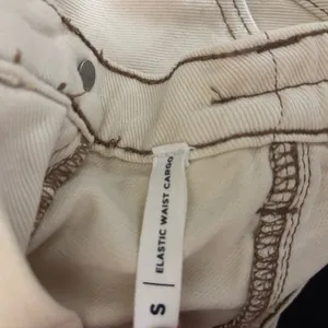 PacSun Women's‎ Elastic Waist Cargo Pants Utility Pockets Beige Size Small thumbnail 6