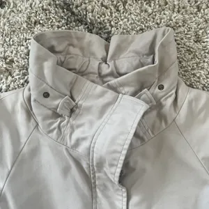 ZARA GUC  Light Bone Pleated Back Coat thumbnail 4