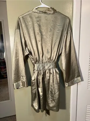 Victoria's Secret Women's One Size Silky Satin Robe Pale‎ Light Green True Wrap thumbnail 7