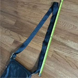 Steve Madden Black Leather Womens Crossbody Bag with Jacquard strap thumbnail 5